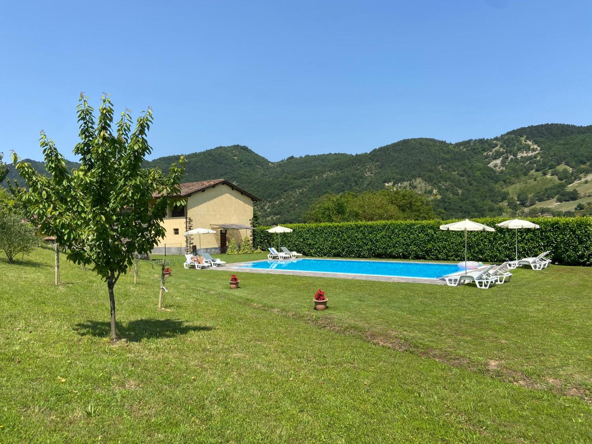 Agriturismo Popolano Di Sotto Marradi Bagian luar foto